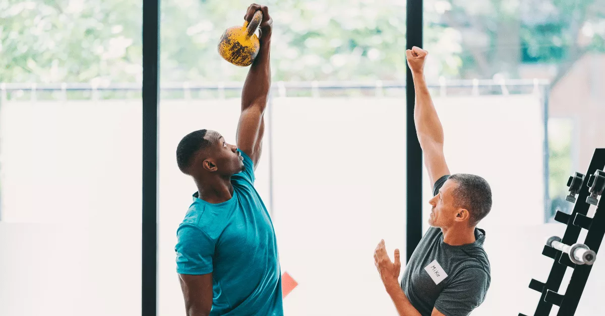 How to prevent shoulder injuries when exercising?